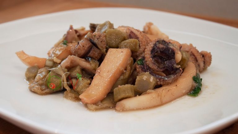 Delizie mediterranee: la ricetta delle seppie con carciofi alla ligure.