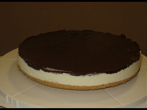 Scopri la delicata ricetta della cheesecake senza panna e gelatina, arricchita dal gusto irresistibile del mascarpone!