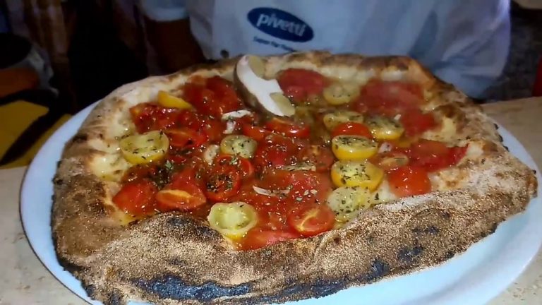 La rivelazione gastronomica: l&#8217;irresistibile pizza con funghi porcini che conquista ogni palato